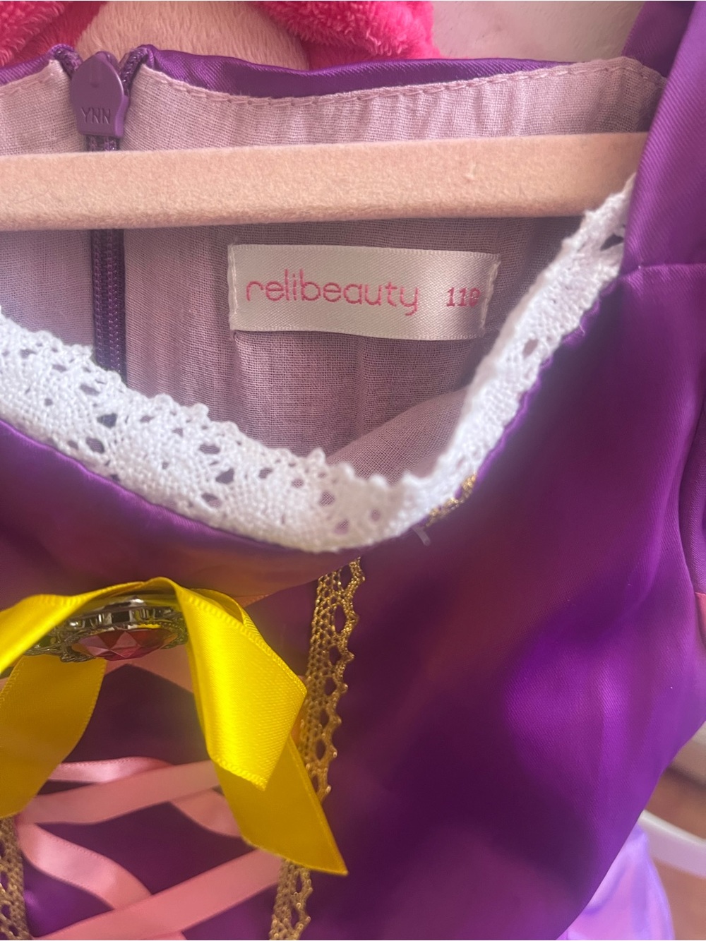 Princess  Rapunzel Kids Costume Dress size 110  (5T) - Picture 8 of 8